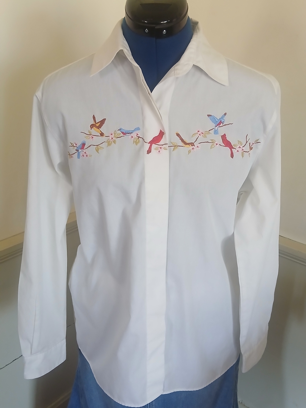 Vintage Orvis White Cotton Collared Shirt Bird Embroidery Cardinal Bluebird - Picture 4 of 11